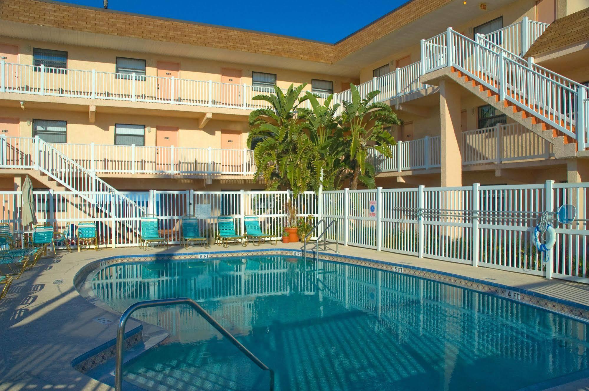 Tuckaway Shores Resort Melbourne Esterno foto